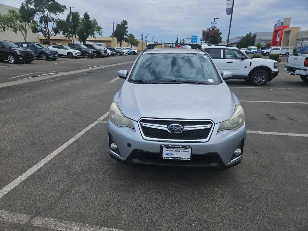 Used 2016 Subaru Crosstrek 2.0i Premium w/ Moonroof Package AWD/4WD image 2