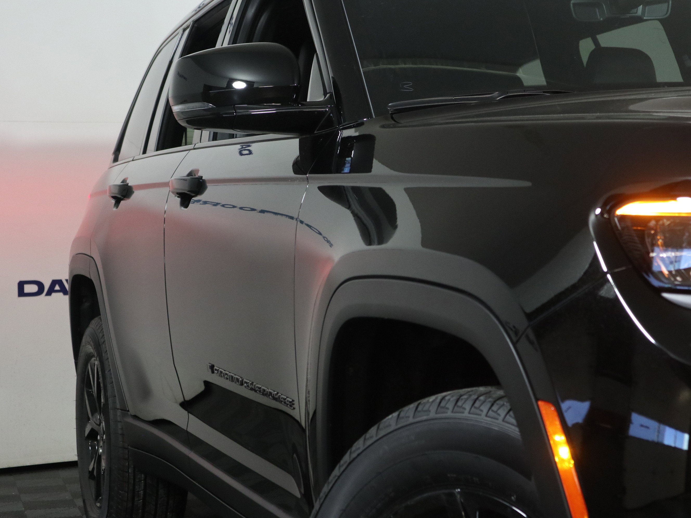 New 2026 Jeep Grand Cherokee Altitude AWD/4WD image 3