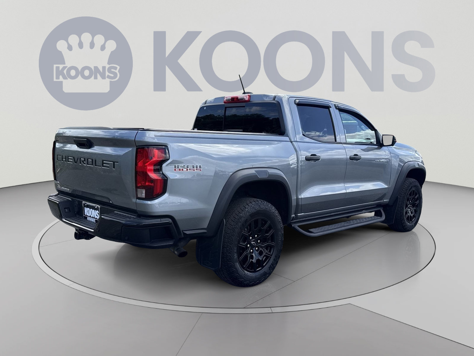 Used 2023 Chevrolet Colorado Trail Boss w/ Technology Package AWD/4WD image 11