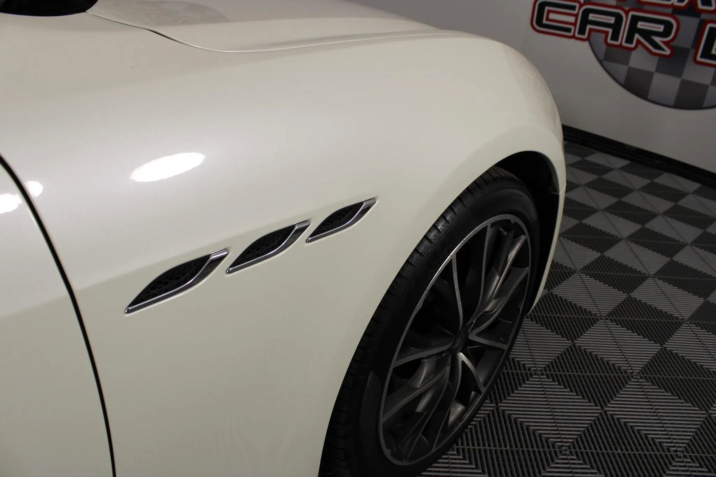 Used 2019 Maserati Ghibli S GranLusso AWD/4WD image 35