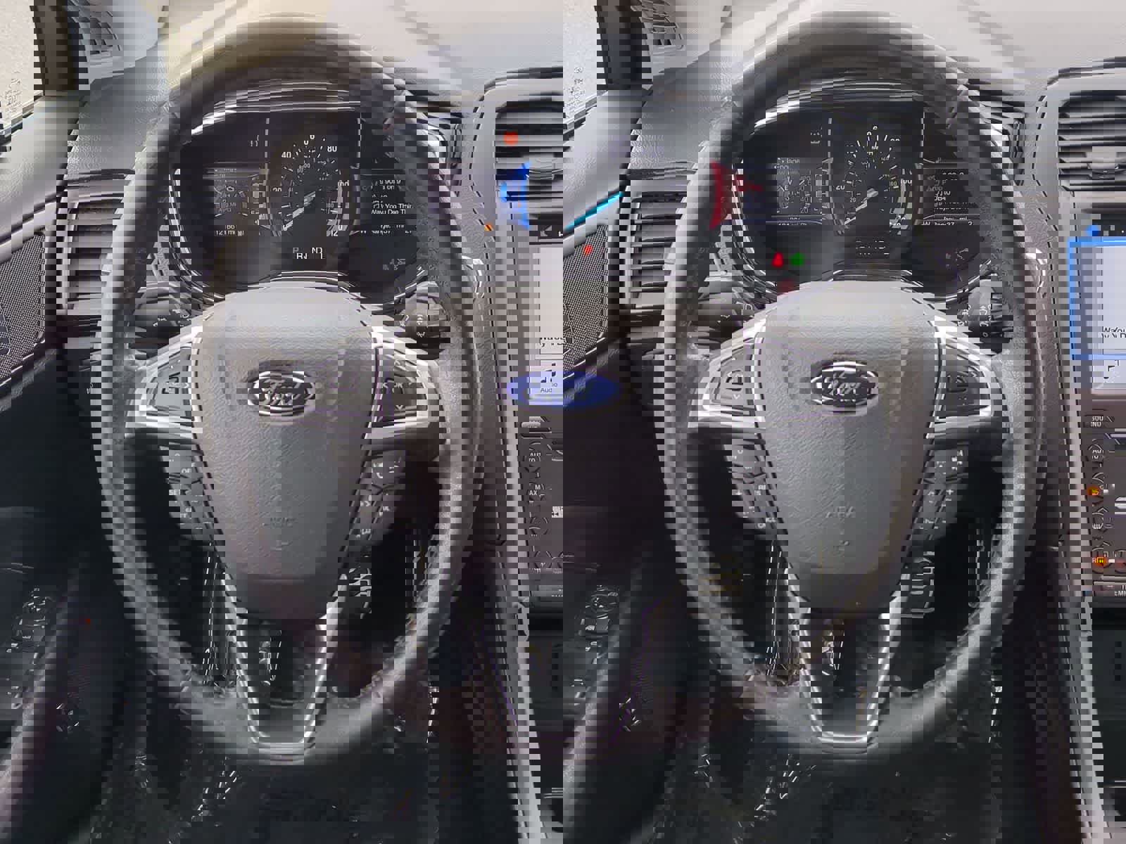 Used 2017 Ford Fusion Titanium image 23