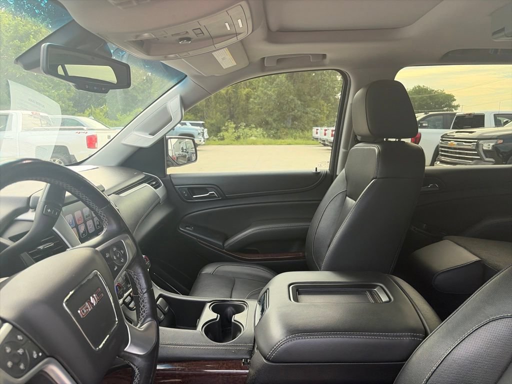 Used 2018 GMC Yukon SLT AWD/4WD image 16