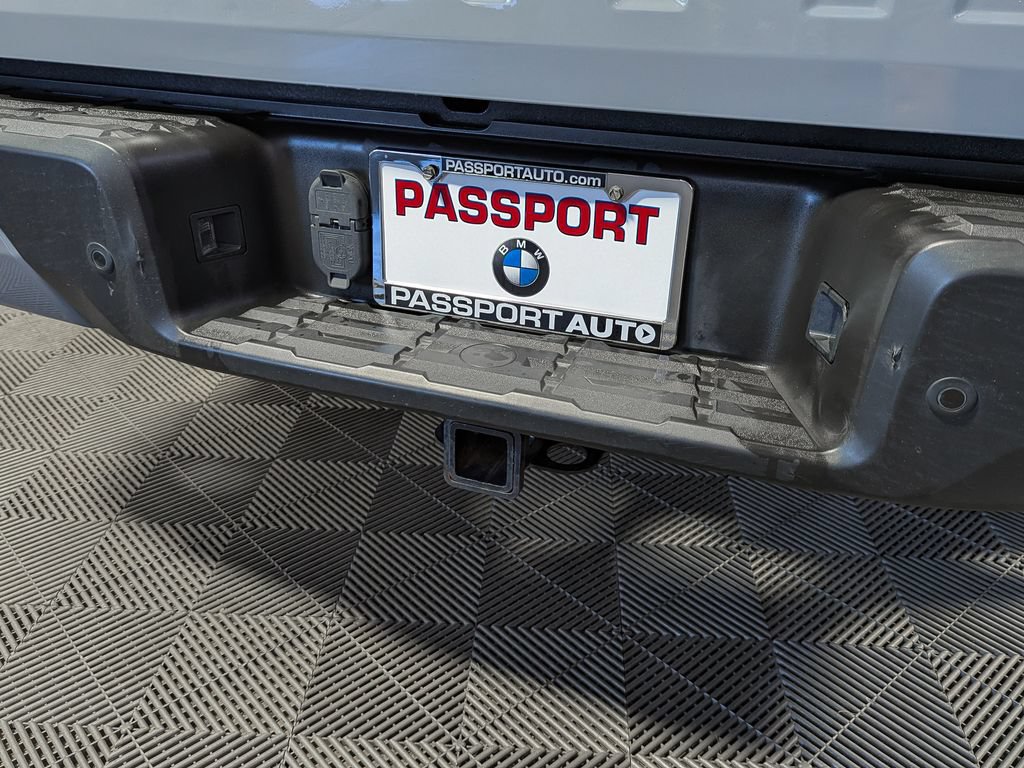 Used 2023 Nissan Frontier PRO-4X w/ Pro Convenience Package AWD/4WD image 11