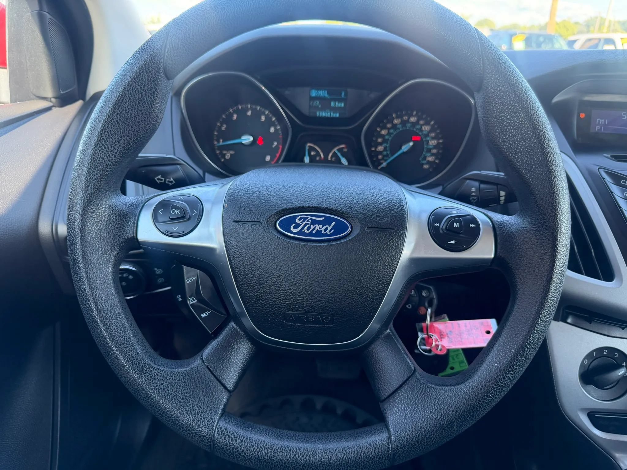 Used 2012 Ford Focus SE FWD image 15