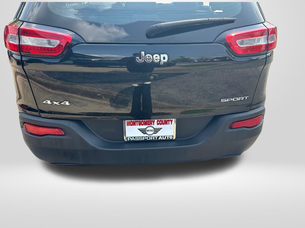Used 2016 Jeep Cherokee Sport AWD/4WD image 26