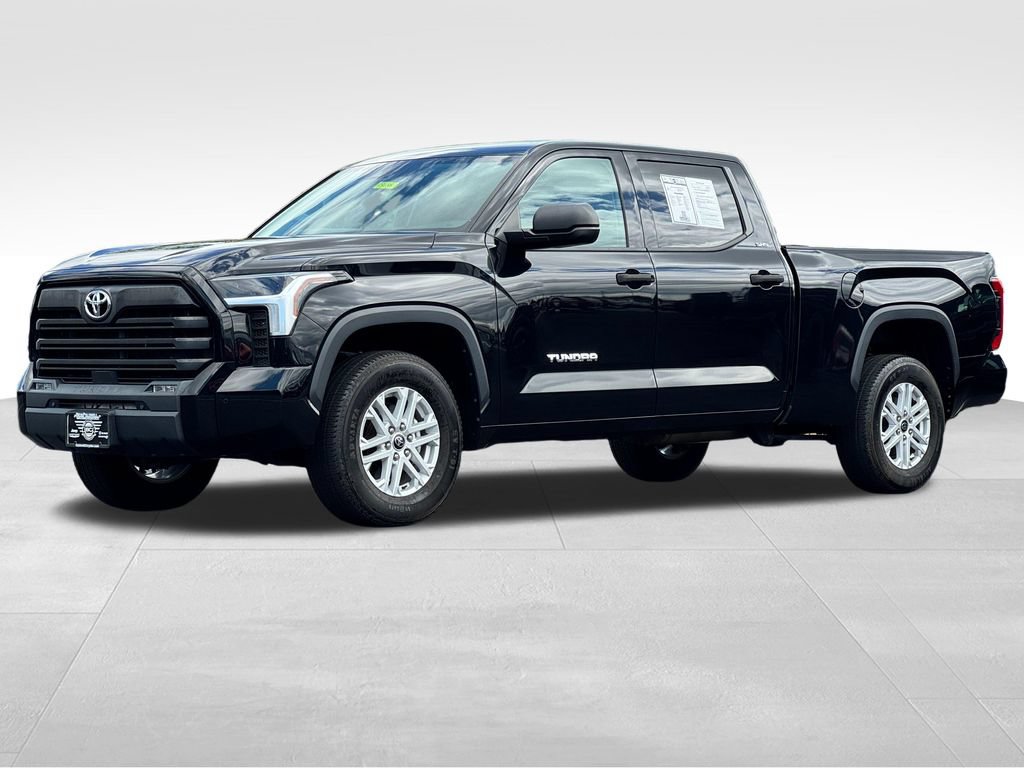 Used 2022 Toyota Tundra SR5 AWD/4WD image 3