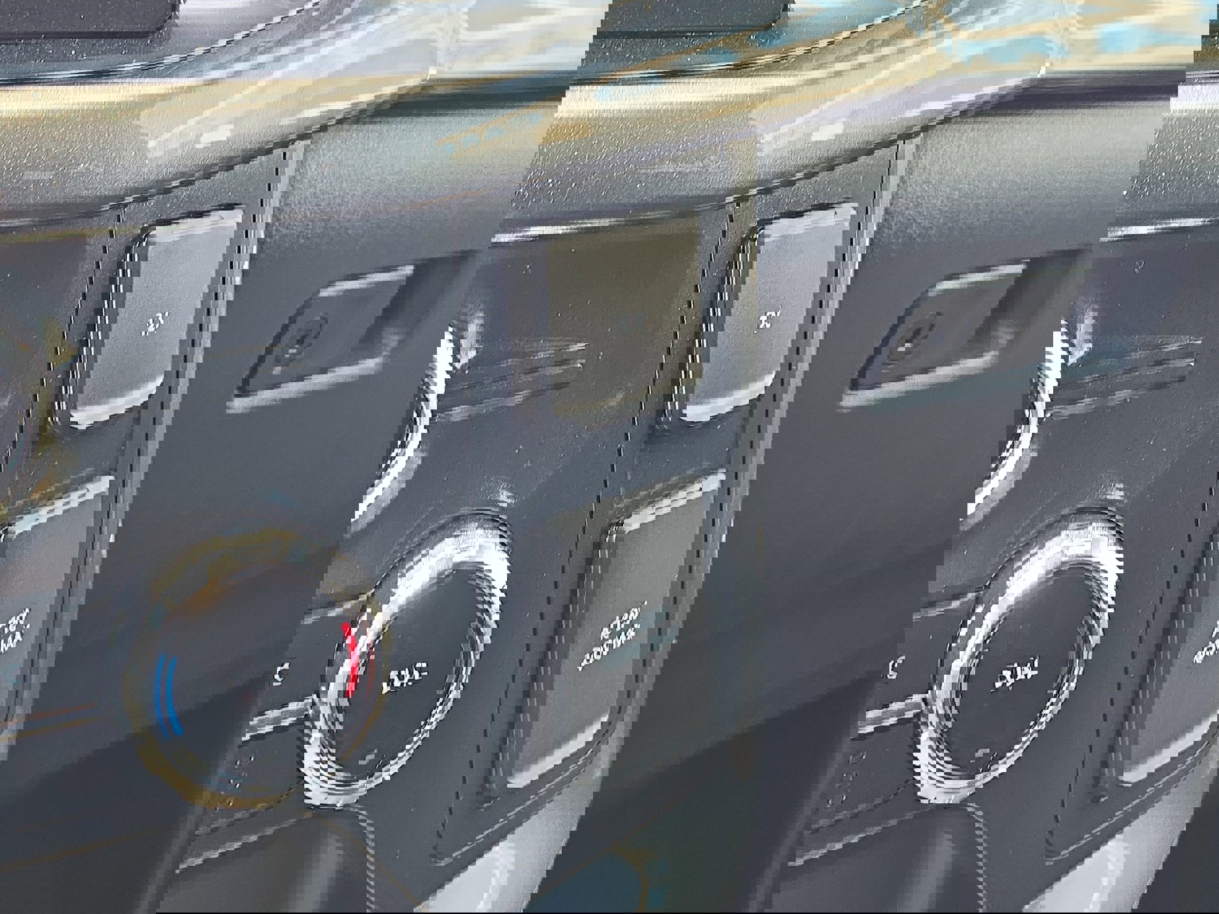 Certified 2022 Ford F150 XLT w/ Equipment Group 302A High image 31