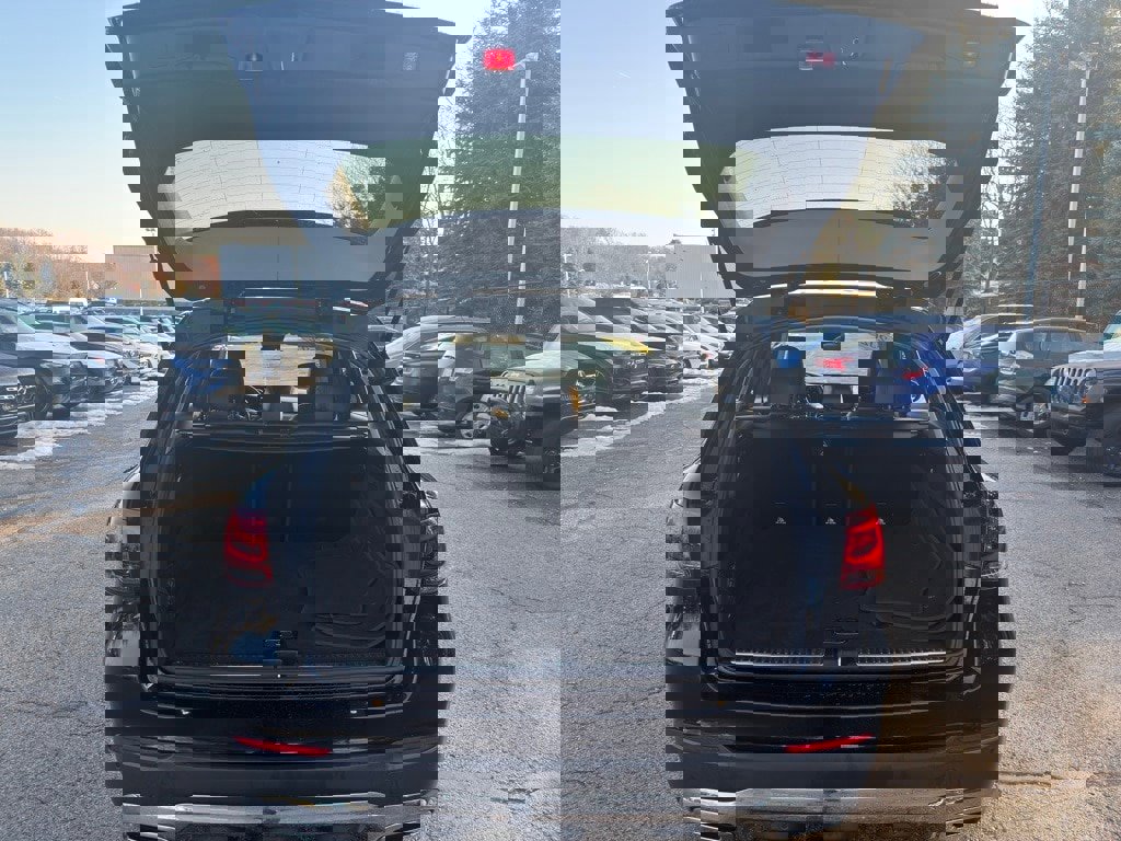 Certified 2022 Mercedes-Benz GLC 300 4MATIC w/ Premium Package Lite image 32