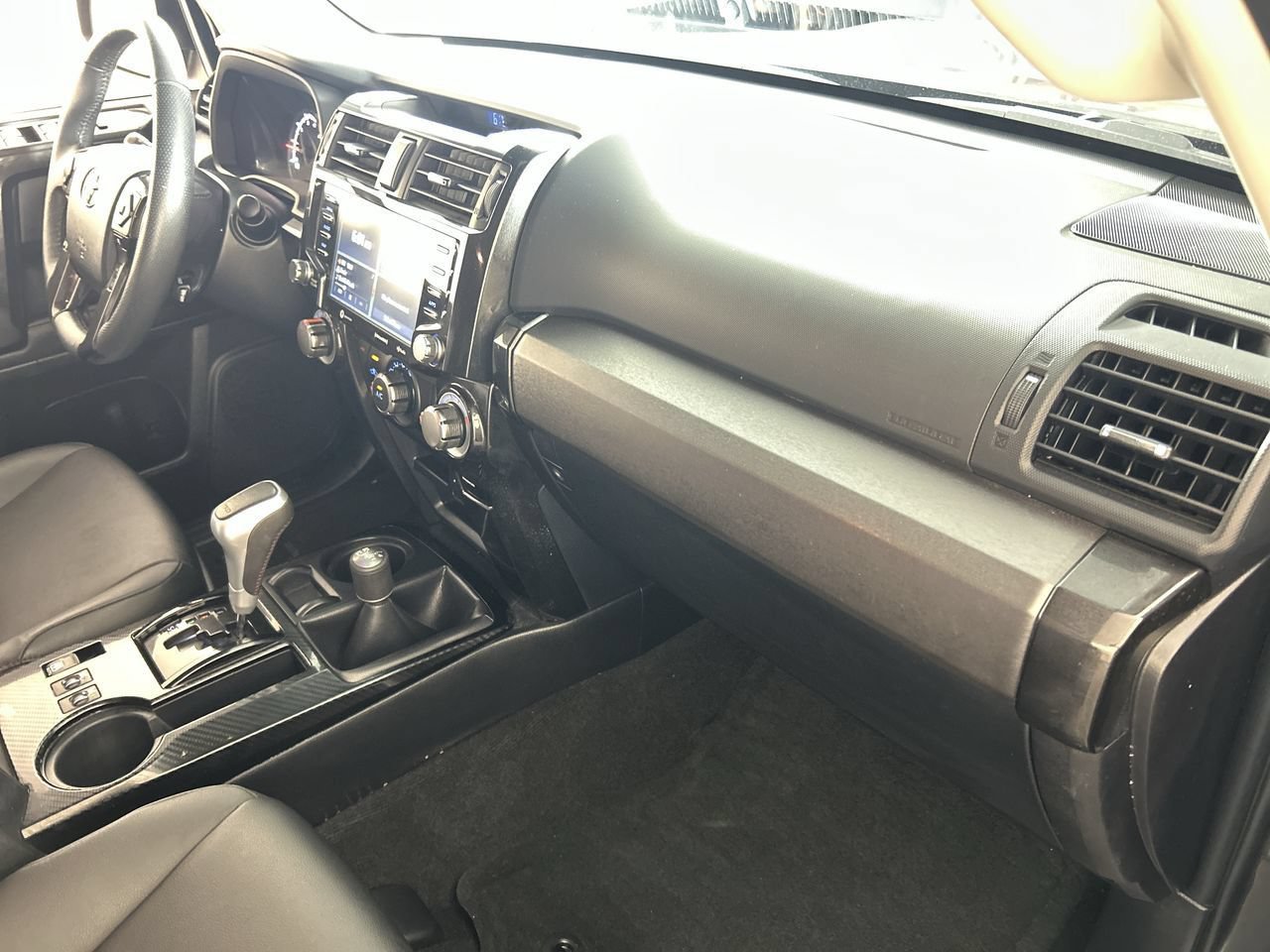 Used 2021 Toyota 4Runner TRD Off-Road Premium w/ Moonroof Package AWD/4WD image 28