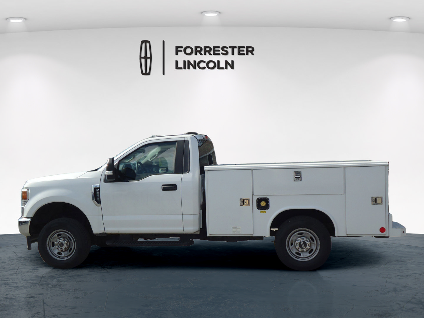 Used 2020 Ford F250 XL w/ Power Equipment Group AWD/4WD image 6