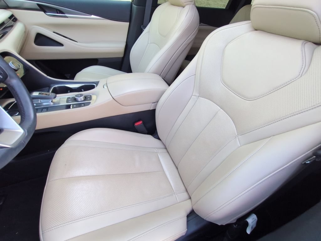 Used 2023 INFINITI QX60 Luxe w/ Cargo Package FWD image 12