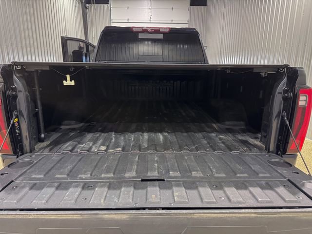 Used 2024 GMC Sierra 2500 Denali Ultimate AWD/4WD image 6