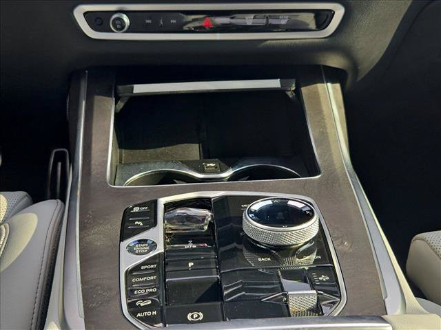Used 2025 BMW X7 xDrive40i w/ M Sport Package AWD/4WD image 13