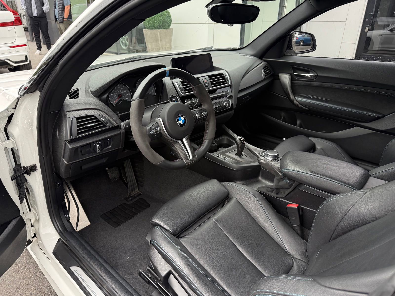 Used 2017 BMW M2 RWD image 3