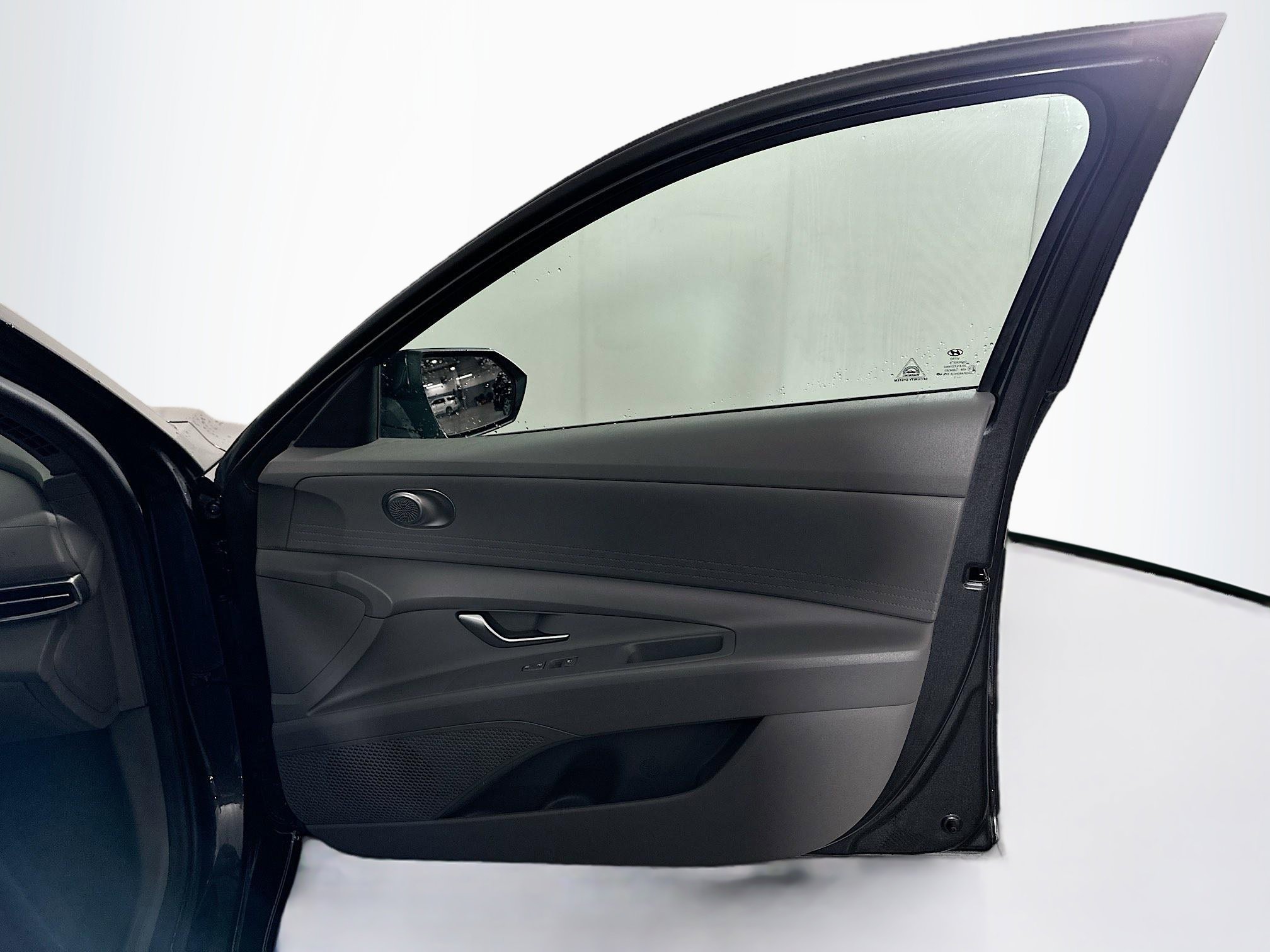 Used 2021 Hyundai Elantra SE image 29