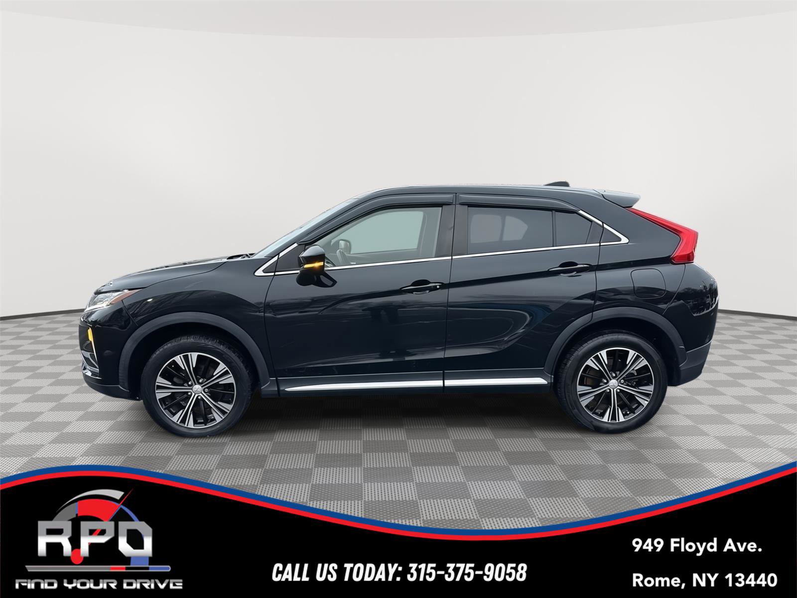 Used 2019 Mitsubishi Eclipse Cross SE image 2
