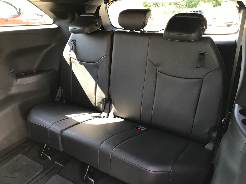 Certified 2025 Toyota Sienna XLE Woodland Edition AWD/4WD image 26
