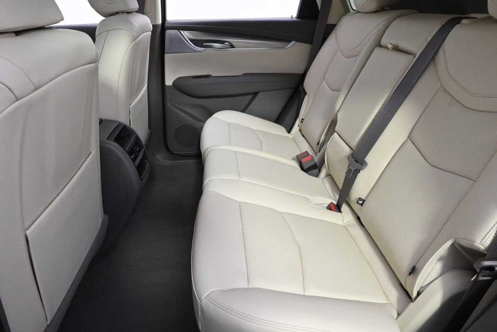 New 2025 Cadillac XT5 Premium Luxury w/ LPO, Floor Liner Package image 21