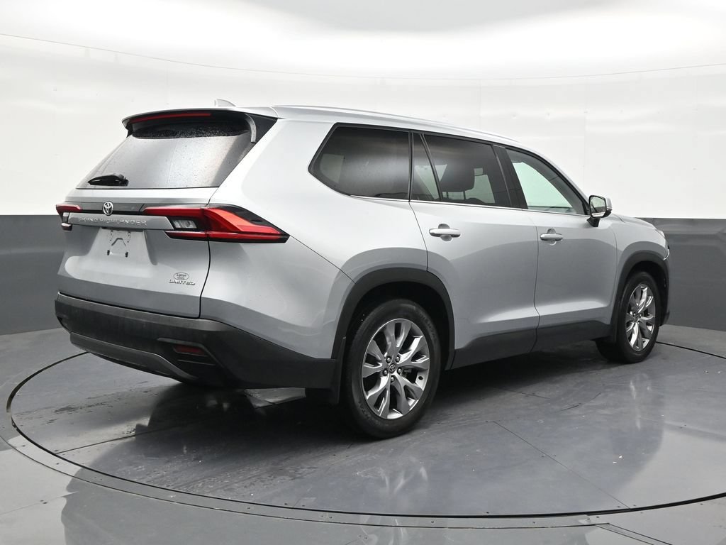 Used 2024 Toyota Grand Highlander FWD image 5