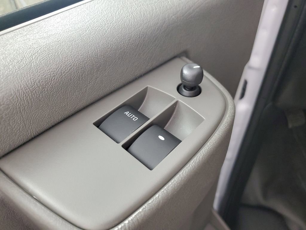 New 2026 Chevrolet Express 2500 w/ Driver Convenience Package RWD image 28