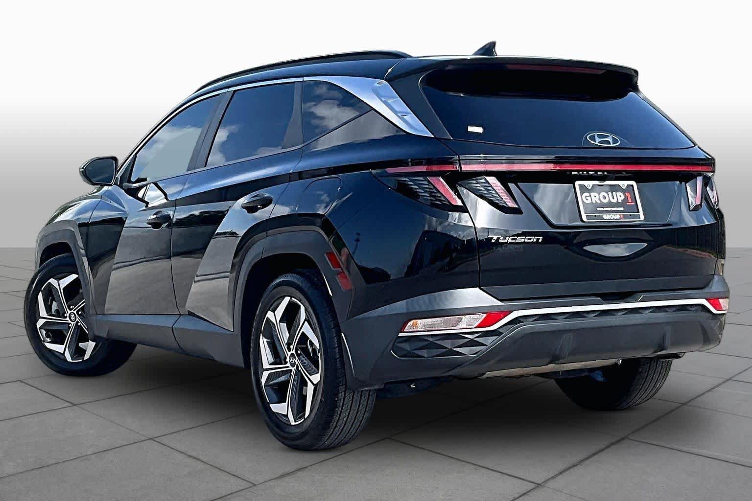 Used 2022 Hyundai Tucson SEL w/ Convenience + Premium Package FWD image 12