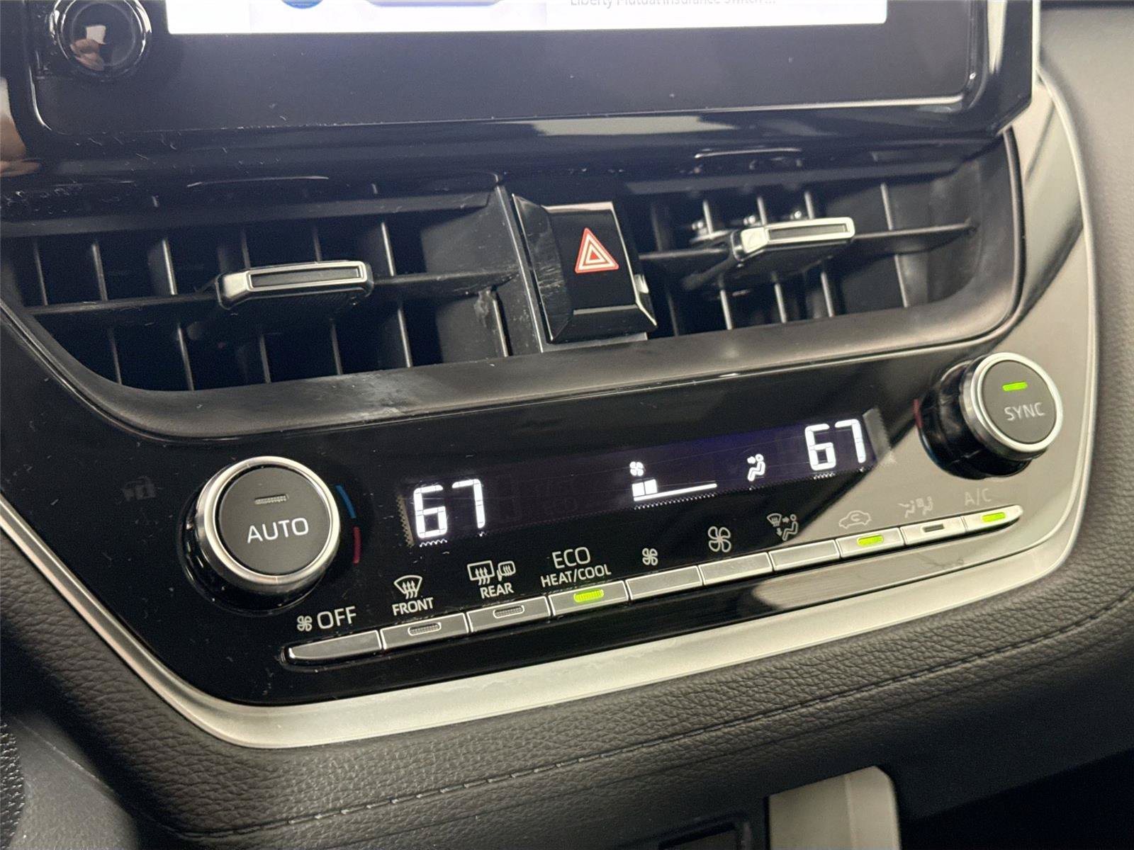 Certified 2025 Toyota Corolla Cross XLE FWD image 23