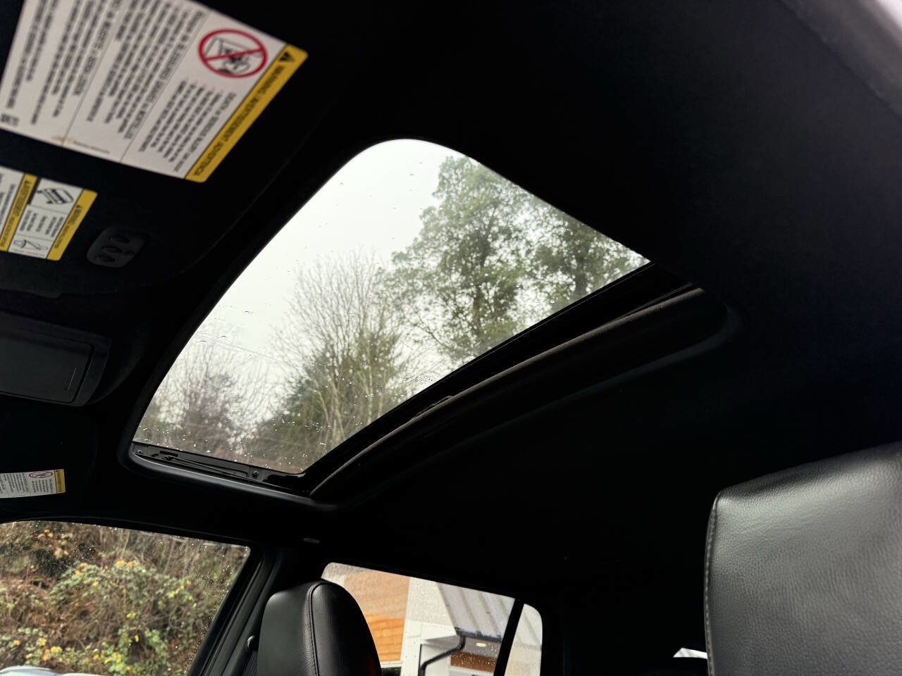 Used 2016 Ford Expedition Limited w/ Equipment Group 301A image 2