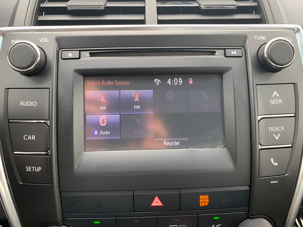 Used 2017 Toyota Camry SE FWD image 23