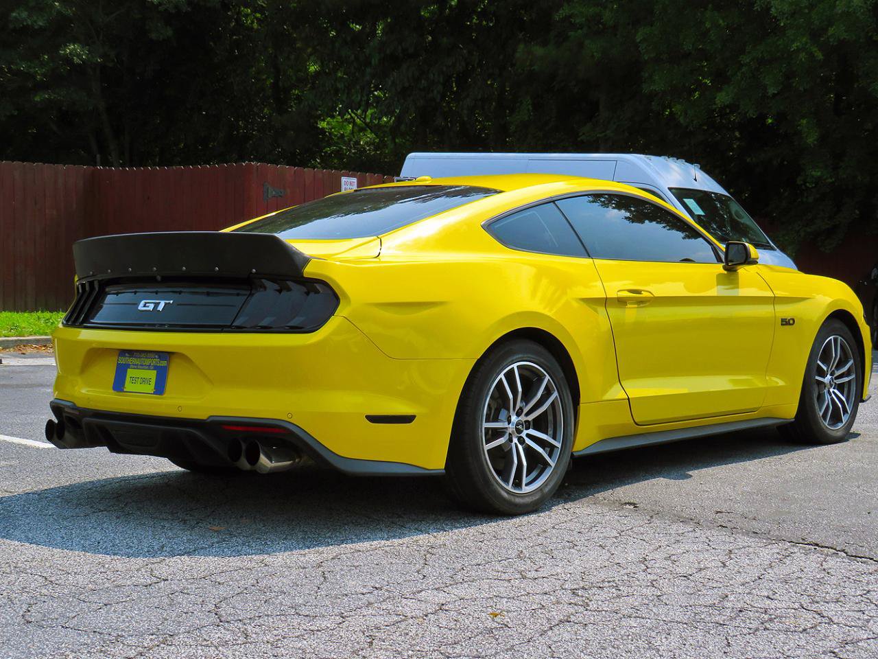 Used 2018 Ford Mustang GT Premium RWD image 7