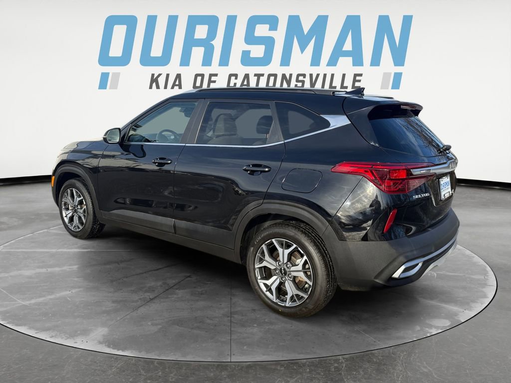 Used 2022 Kia Seltos EX image 4