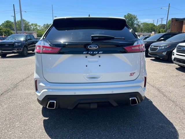 Used 2024 Ford Edge ST w/ Equipment Group 401A AWD/4WD image 5