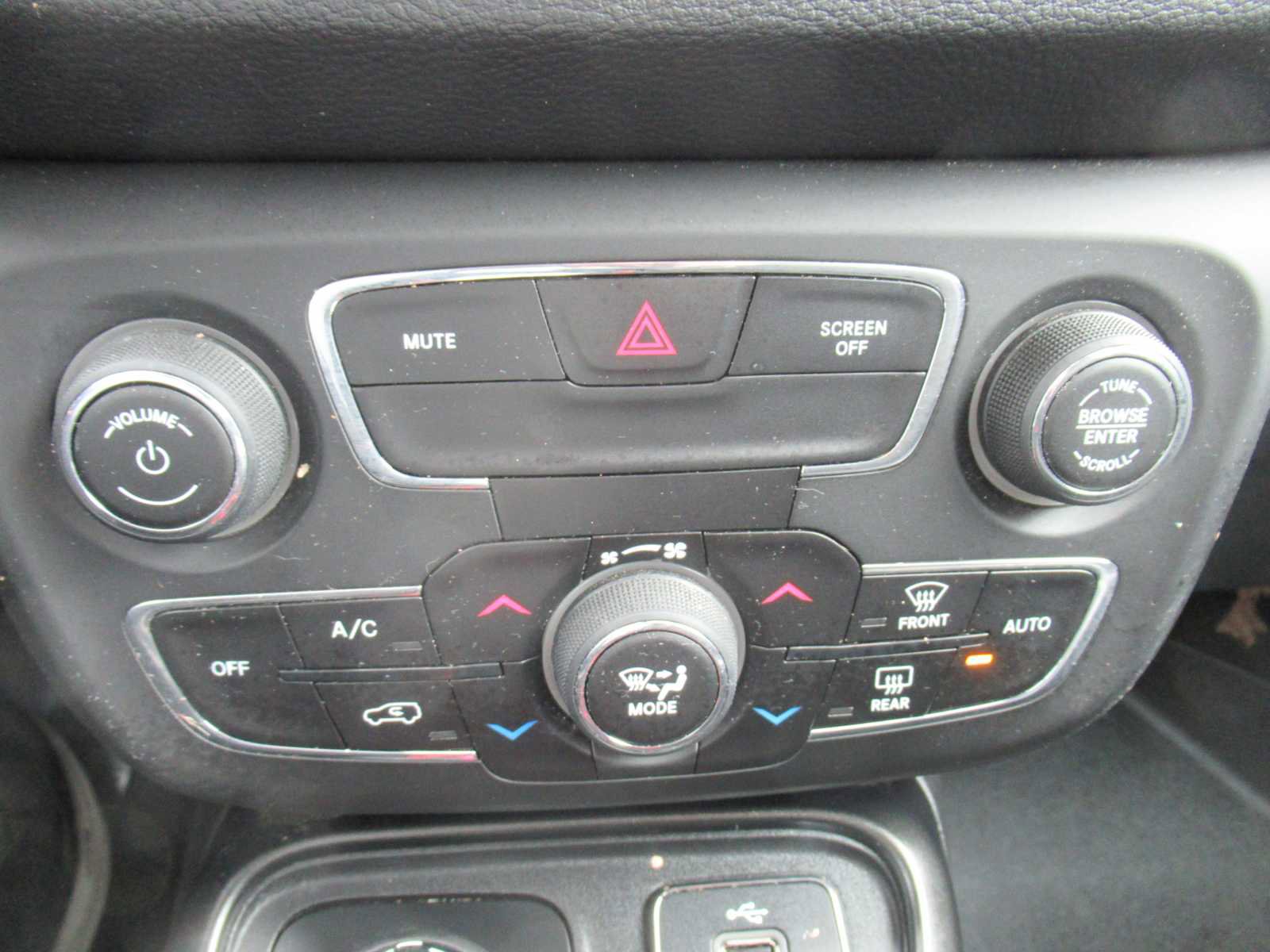 Used 2017 Jeep Compass Trailhawk w/ Popular Equipment Group image 27