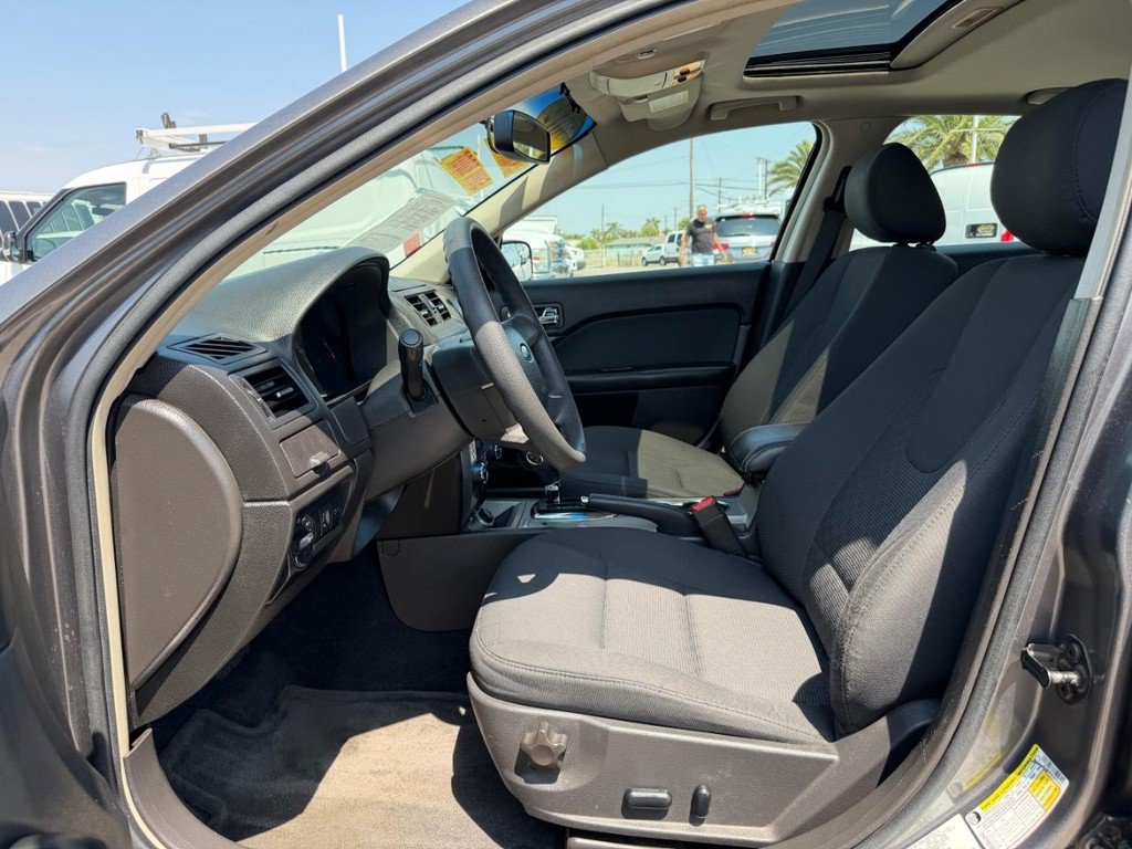 Used 2012 Ford Fusion SE FWD image 17