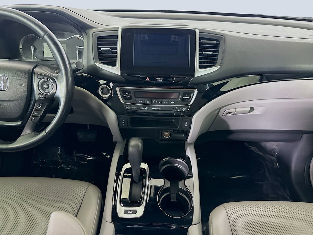 Used 2018 Honda Ridgeline RTL-E image 18