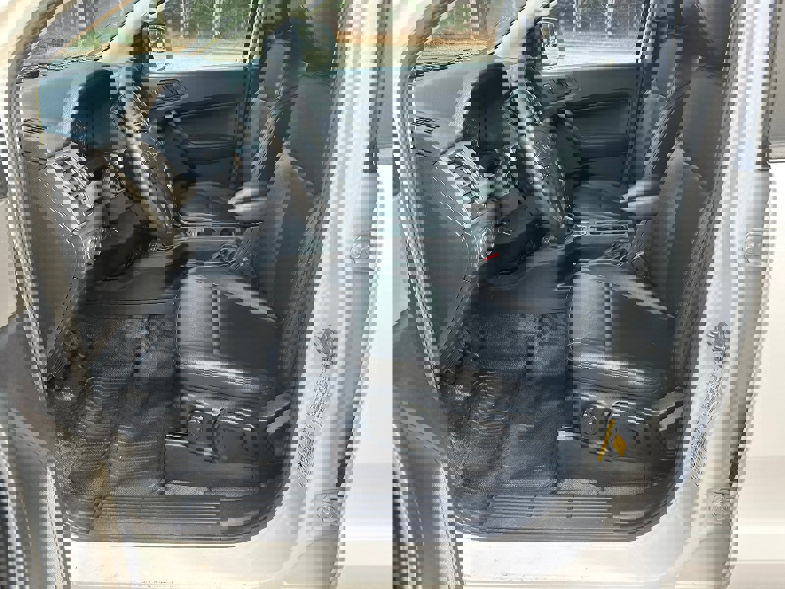 Used 2020 Ford Ranger XL w/ Equipment Group 101A Mid image 9