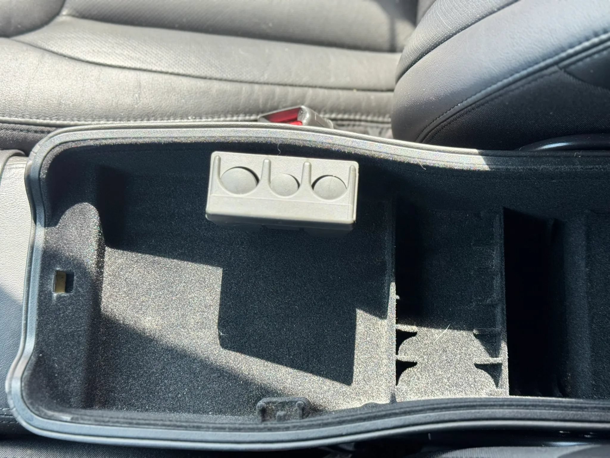 Used 2010 Cadillac DTS FWD image 21