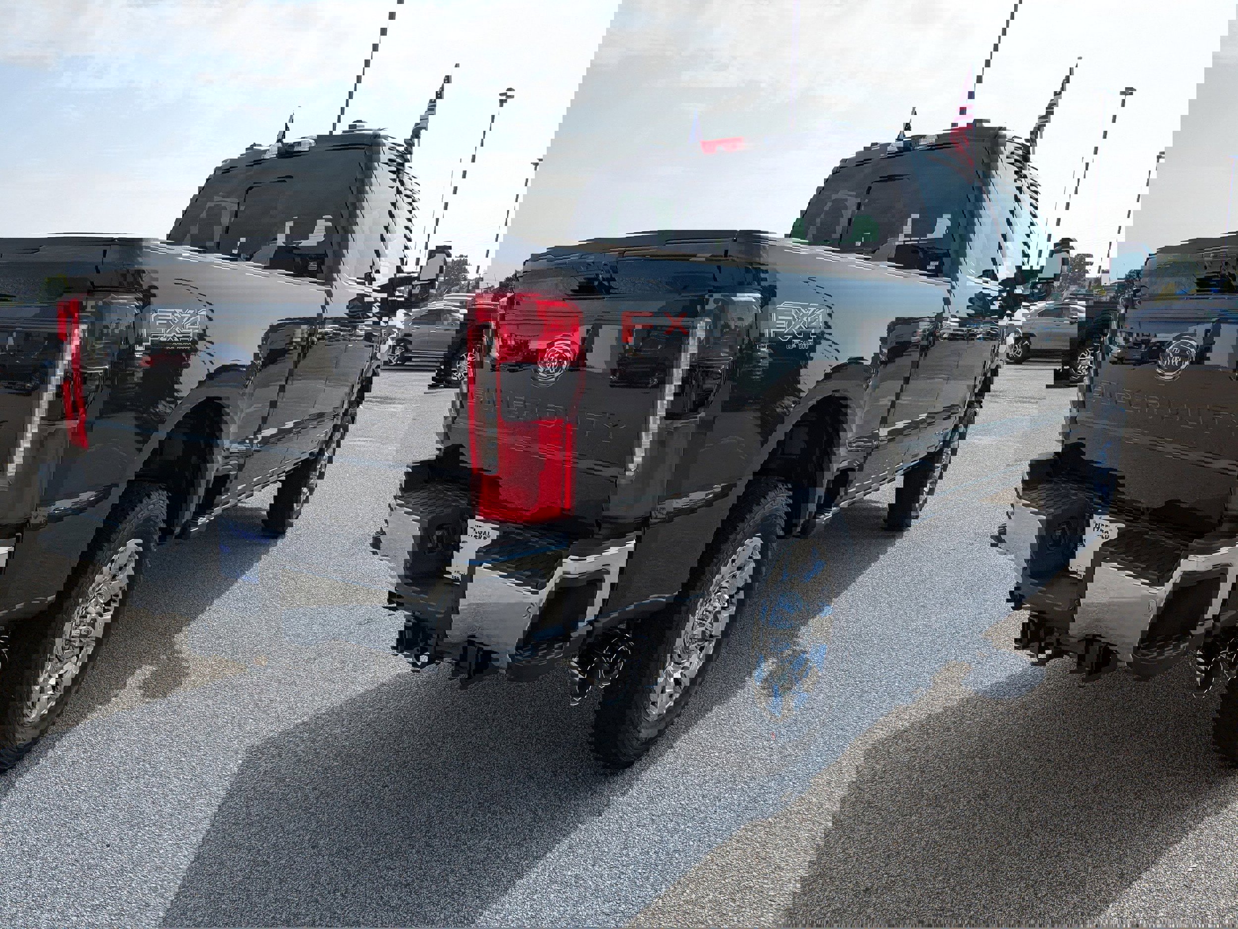 New 2025 Ford F250 Lariat w/ Lariat Ultimate Package image 4