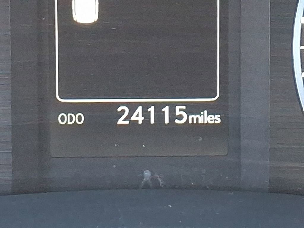 Used 2023 Lexus GX 460 Premium w/ Premium Package image 22