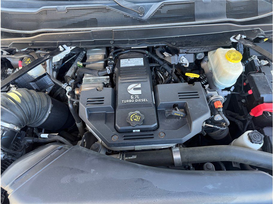 Used 2021 RAM 5500 Tradesman w/ Chrome Appearance Group image 8