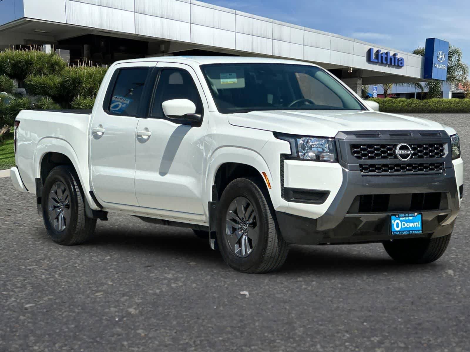 Used 2025 Nissan Frontier SV w/ Tow Package RWD image 10