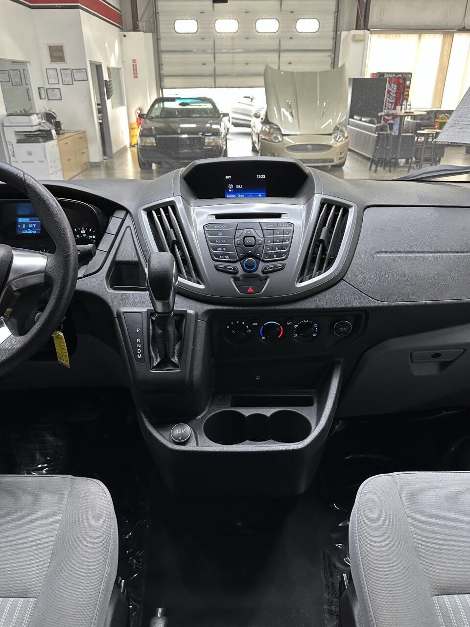 Used 2019 Ford Transit 350 XLT image 25