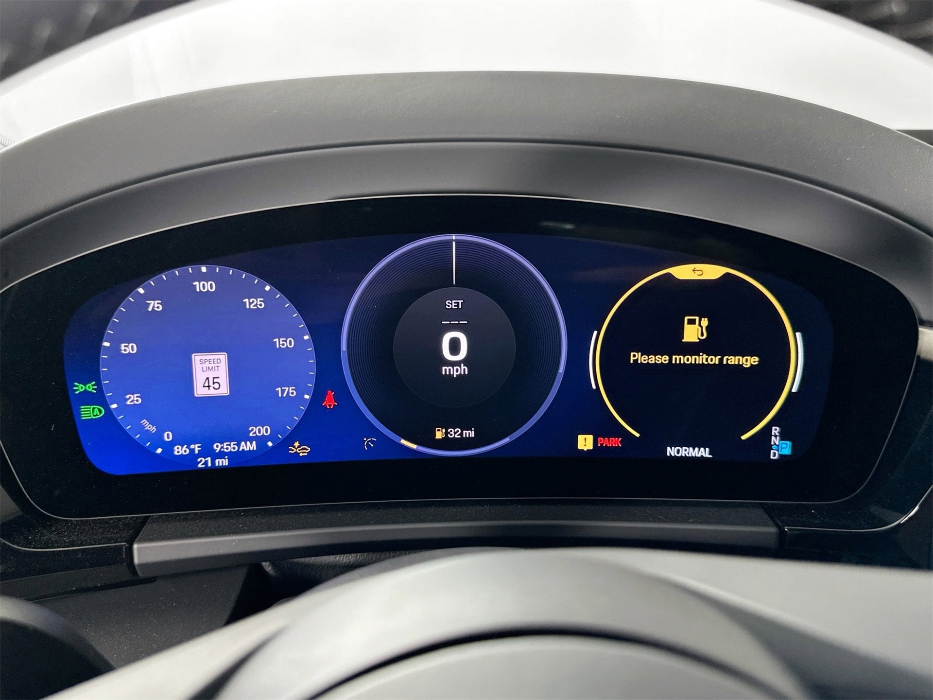 Certified 2025 Porsche Macan Turbo Electric image 19