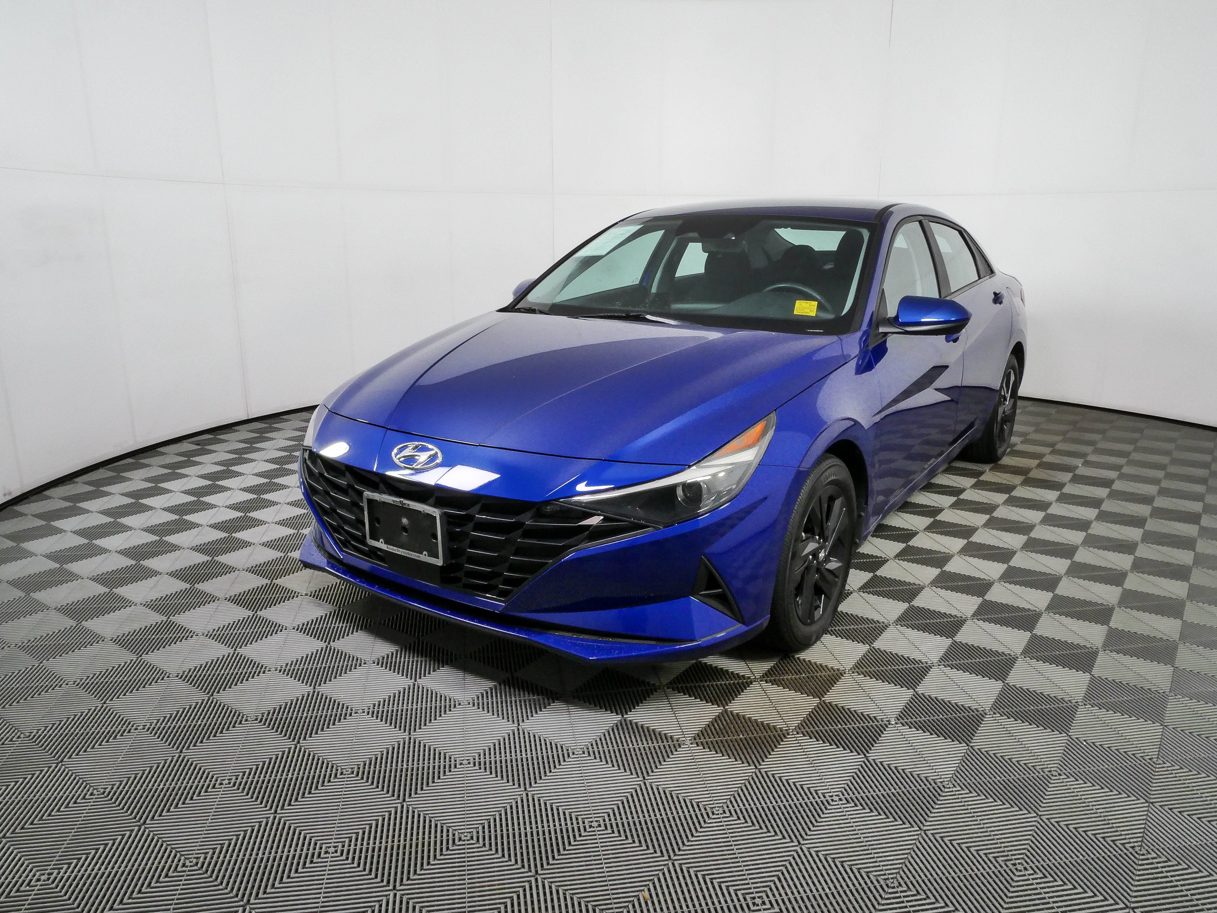 Used 2021 Hyundai Elantra SEL w/ Convenience Package FWD image 24