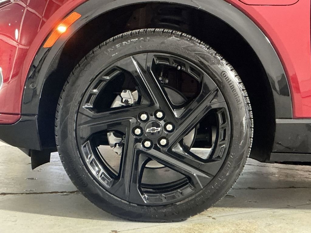 Used 2025 Chevrolet Equinox EV RS w/ Active Safety Package 3 image 20