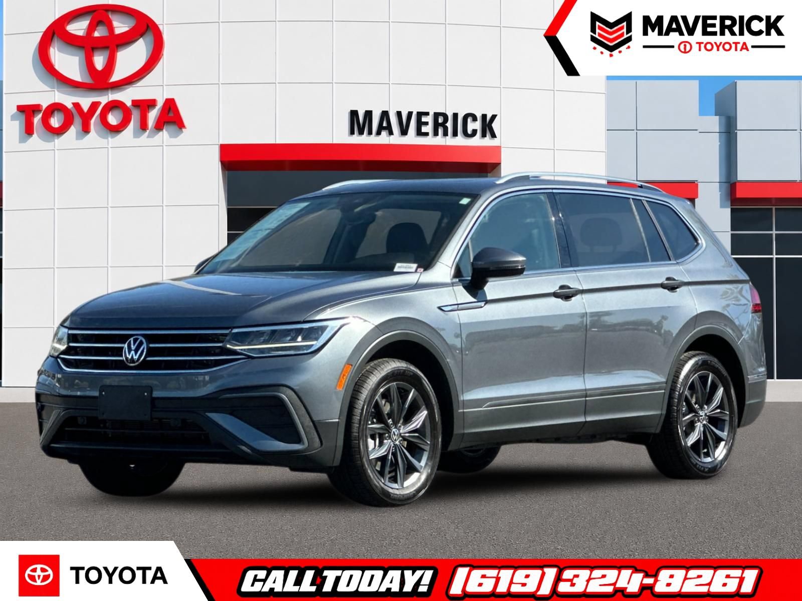 Used 2023 Volkswagen Tiguan SE FWD image 1