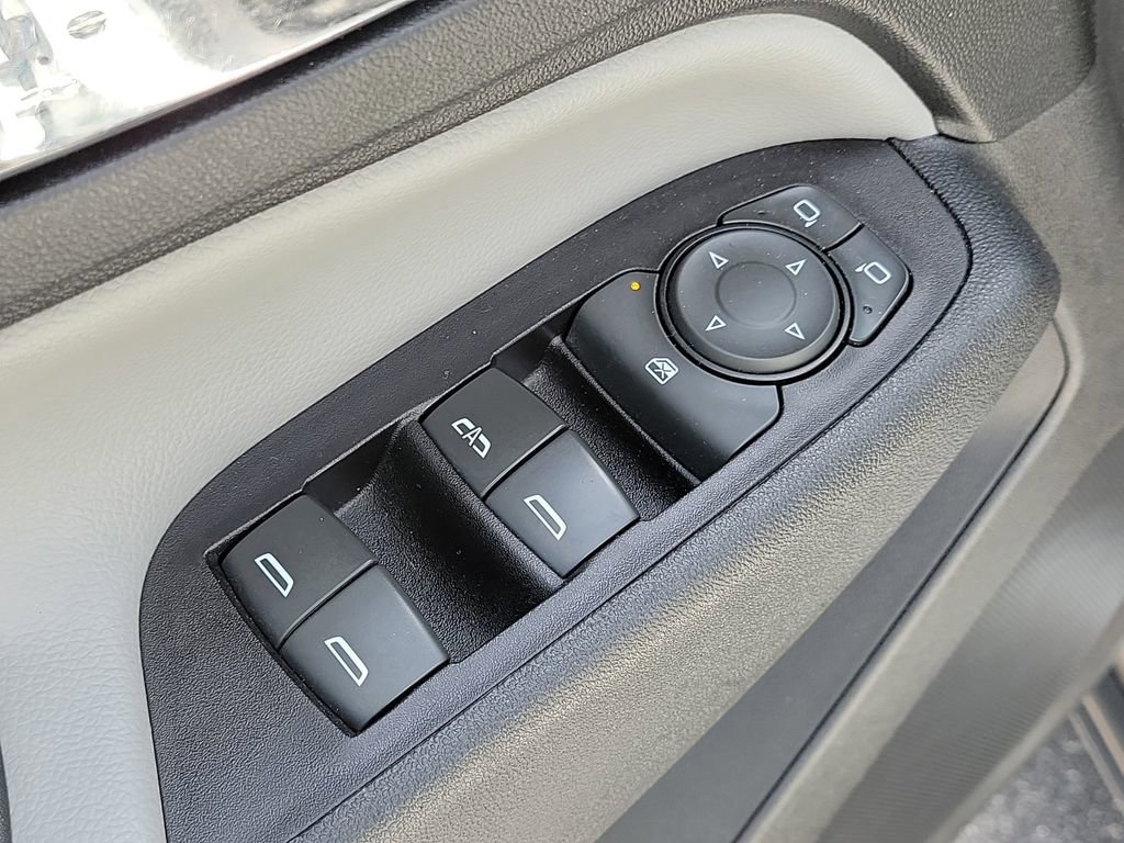 Used 2020 Chevrolet Equinox LS FWD image 18