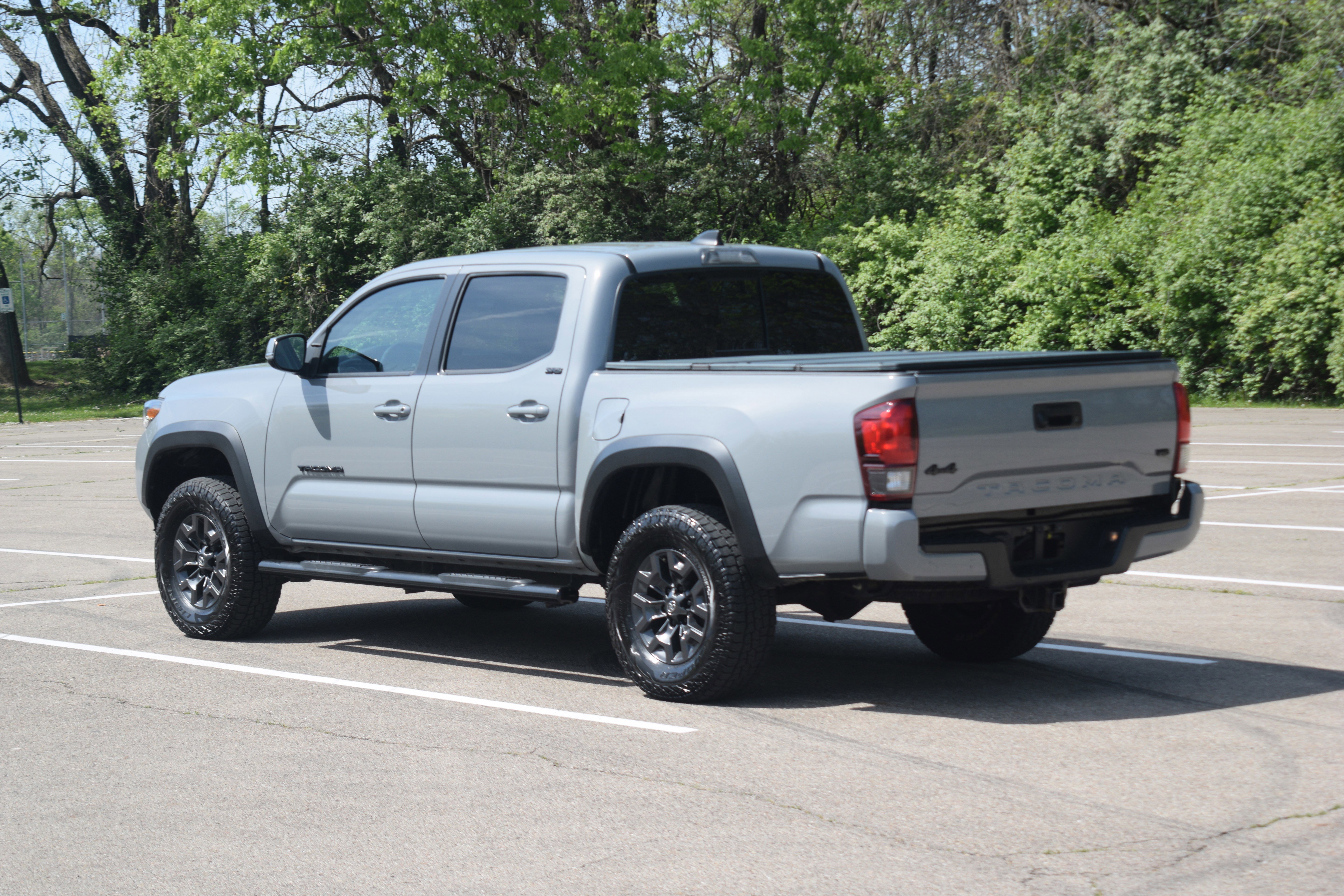 Used 2021 Toyota Tacoma SR5 w/ Trail Edition image 23
