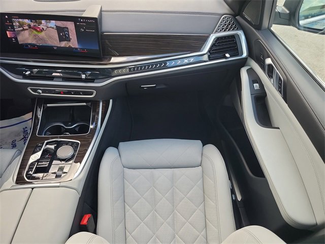 Used 2023 BMW X7 xDrive40i w/ Premium Package image 20