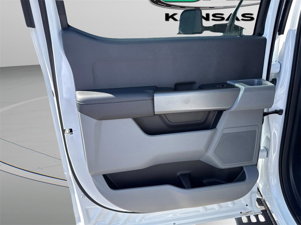 New 2025 Ford F350 XLT w/ Tremor Off-Road Package image 11
