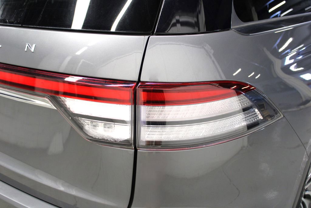 Used 2021 Lincoln Aviator Reserve w/ Equipment Group 201A image 50